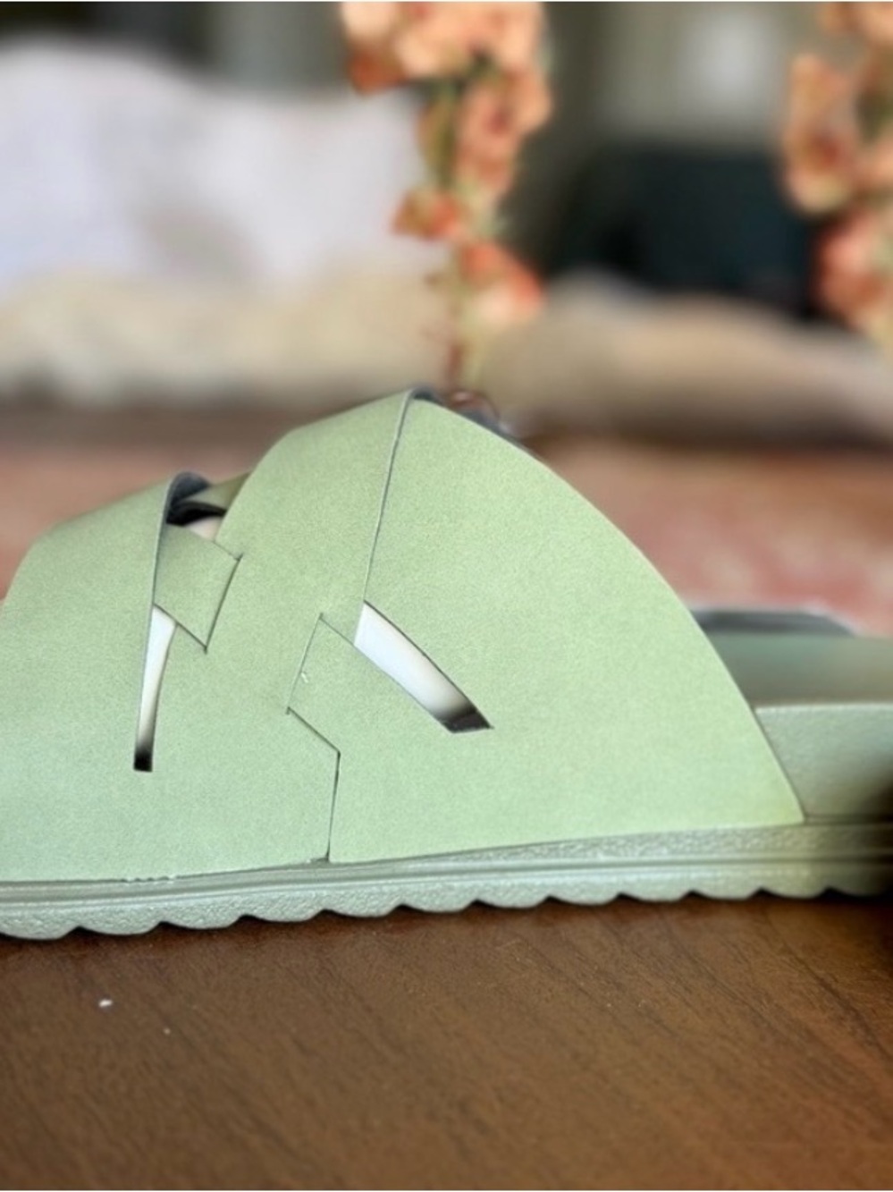 NWT Muk Luks Women's Sage Green Braided Slide Sandals SZ 9 - Picture 4 of 8